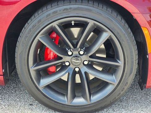 Certified 2023 Chrysler 300 C RWD image 11