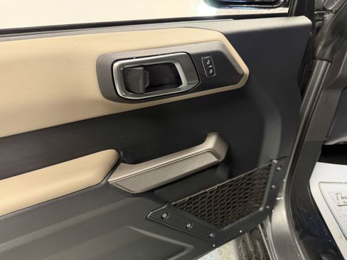 Used 2023 Ford Bronco Wildtrak AWD/4WD image 23