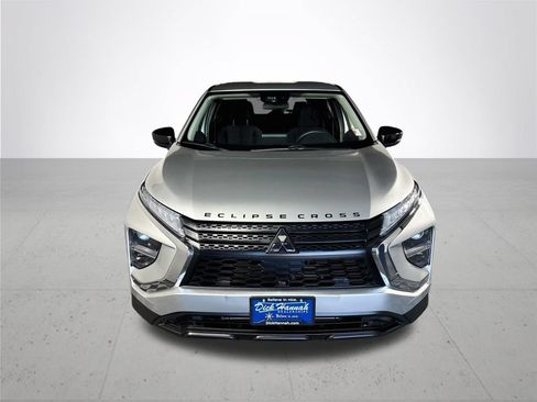Used 2022 Mitsubishi Eclipse Cross LE AWD/4WD image 3