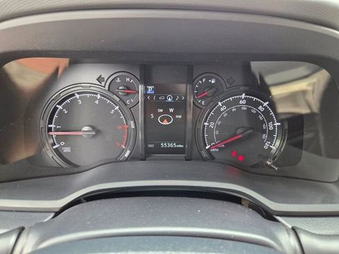 Used 2023 Toyota 4Runner SR5 Premium w/ Moonroof Package RWD image 32