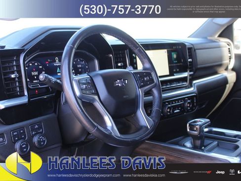 Used 2023 Chevrolet Silverado 1500 RST w/ Z71 Off-Road Package image 11