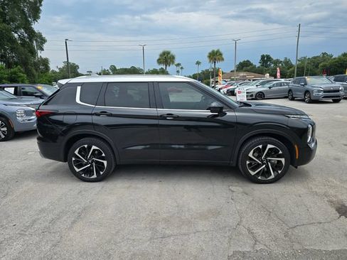 Used 2024 Mitsubishi Outlander SEL AWD/4WD image 3