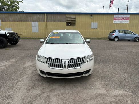 Used 2010 Lincoln MKZ FWD image 3
