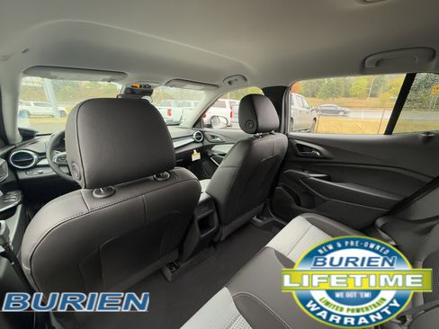 New 2026 Chevrolet Trax LT w/ Driver Confidence Package image 31