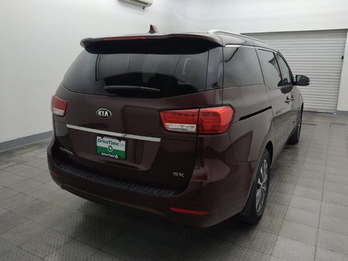 Used 2018 Kia Sedona SX FWD image 7