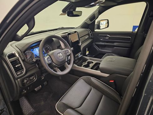 New 2026 RAM 1500 Laramie AWD/4WD image 3