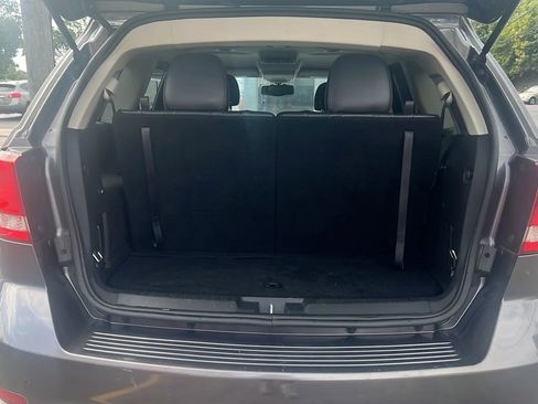 Used 2015 Dodge Journey R/T w/ Flexible Seating Group image 10