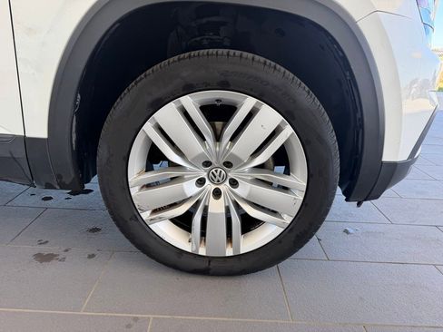 Used 2020 Volkswagen Atlas SE w/ Panoramic Sunroof Package image 15