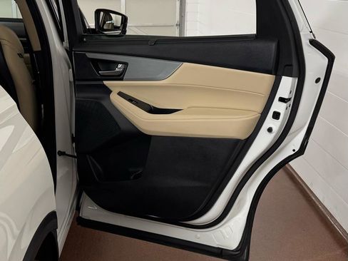 Used 2023 Acura MDX SH-AWD w/ Technology Package image 43