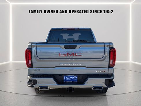 Used 2025 GMC Sierra 1500 AT4 image 5