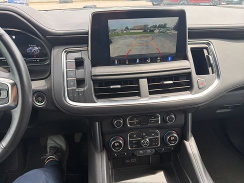 Used 2022 Chevrolet Tahoe LT w/ Luxury Package AWD/4WD image 11