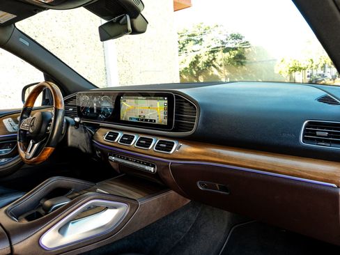 Used 2022 Mercedes-Benz GLE 350 w/ Premium Package image 15