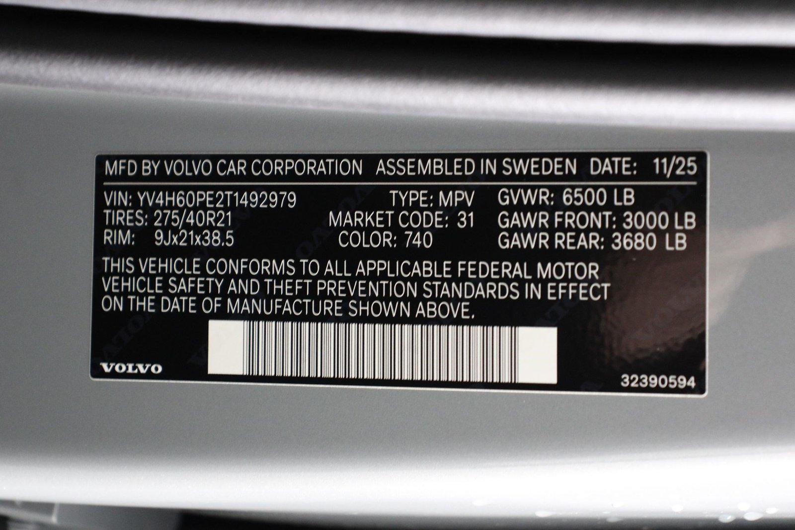 New 2026 Volvo XC90 T8 Plus w/ Protection Package AWD/4WD image 17