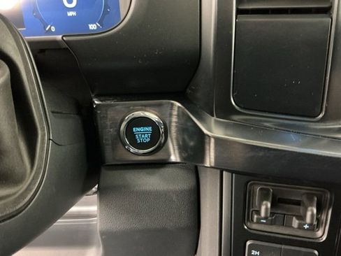 Used 2025 Ford F350 Lariat w/ Black Appearance Package image 26