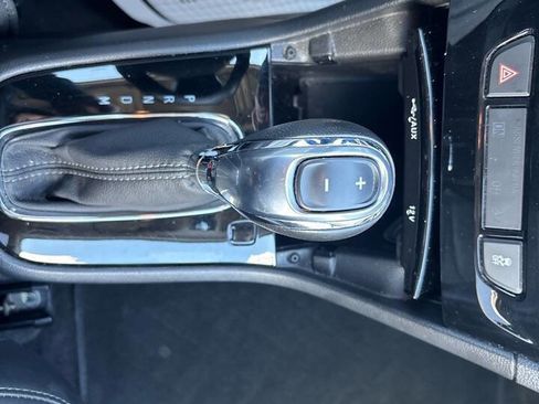 Used 2017 Buick Encore Essence w/ Experience Buick Package FWD image 32