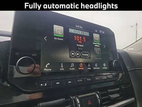 Used 2022 Nissan Pathfinder SL w/ SL Premium Package image 14