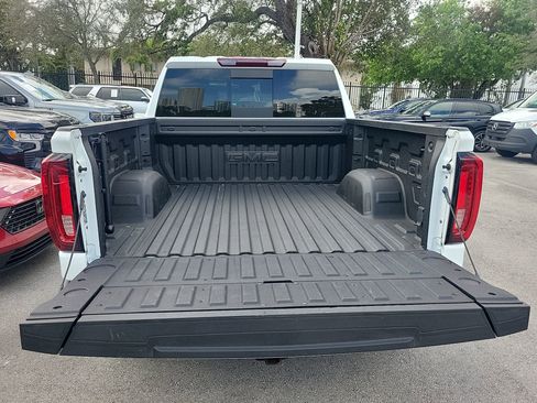 Used 2024 GMC Sierra 1500 SLT w/ SLT Premium Plus Package image 15