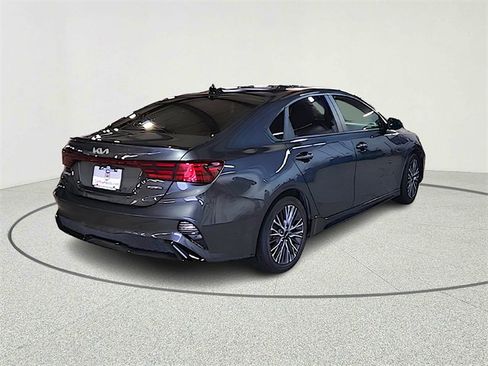 Used 2023 Kia Forte GT-Line image 7