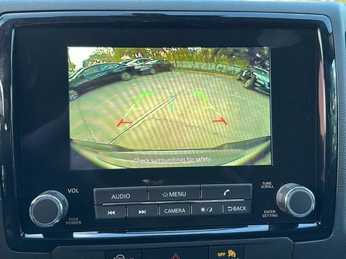 Used 2024 Nissan Frontier SV w/ SV Convenience Package image 24