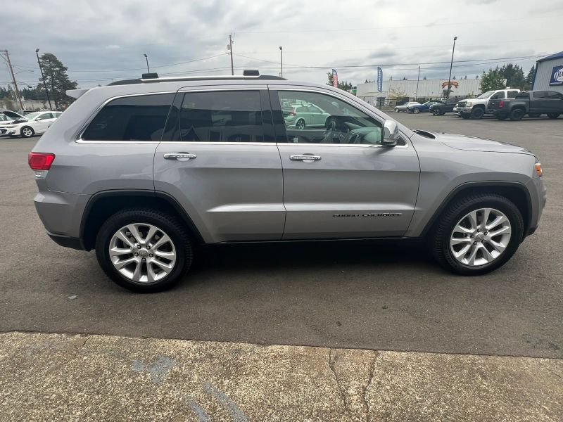 Used 2017 Jeep Grand Cherokee Limited w/ Trailer Tow Group IV AWD/4WD image 6