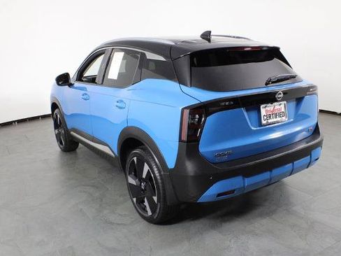 Certified 2025 Nissan Kicks SR FWD image 16