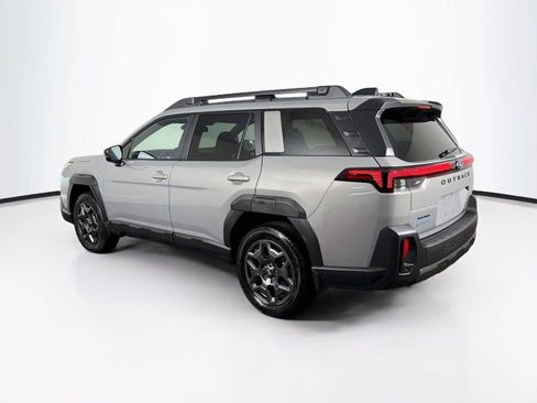 Used 2026 Subaru Outback Premium AWD/4WD image 9