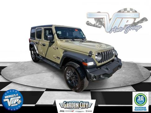 Used 2026 Jeep Wrangler Unlimited Sport AWD/4WD image 1