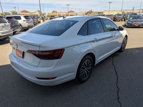 Used 2021 Volkswagen Jetta SE FWD image 5