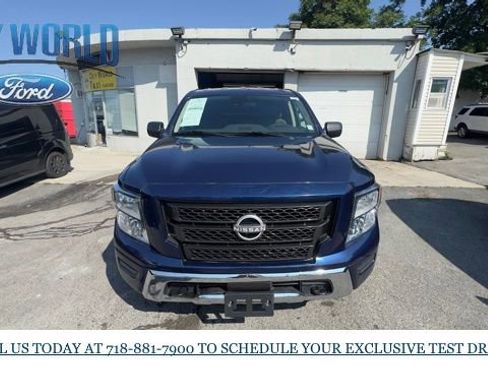 Used 2023 Nissan Titan SV image 8