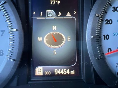 Used 2017 Toyota Sienna SE Premium FWD image 14