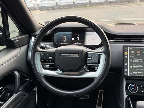 Used 2023 Land Rover Range Rover SE AWD/4WD image 9
