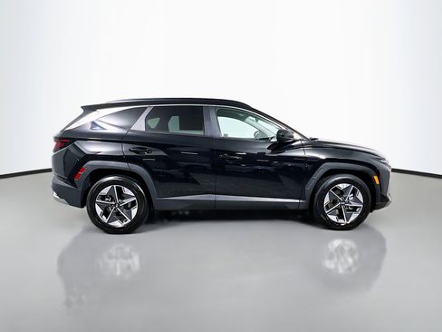 Used 2025 Hyundai Tucson SEL FWD image 3