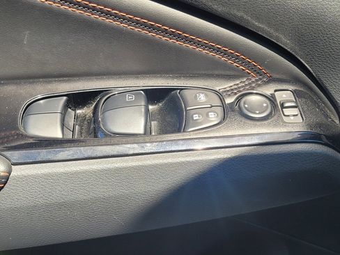 Used 2023 Nissan Altima 2.5 SR image 18