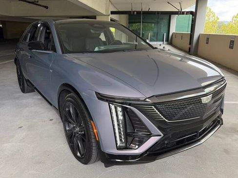 Certified 2024 Cadillac Lyriq Sport w/ LPO, Floor Liner Package AWD/4WD image 2