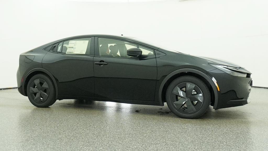 New 2027 Toyota Prius Plug-In Hybrid FWD image 11