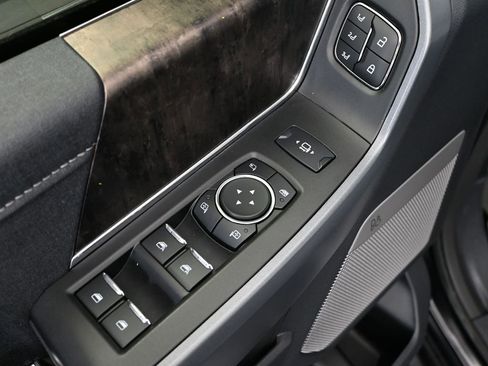 Used 2024 Ford F250 Lariat w/ Lariat Ultimate Package AWD/4WD image 22