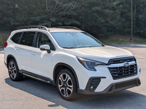 Used 2023 Subaru Ascent Limited AWD/4WD image 11