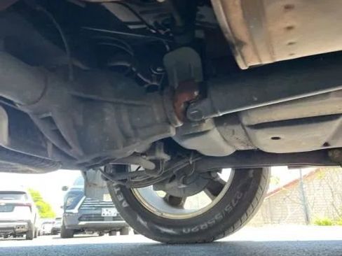 Used 2013 Chevrolet Avalanche LTZ AWD/4WD image 19