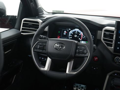 Used 2025 Toyota Tundra Limited image 15
