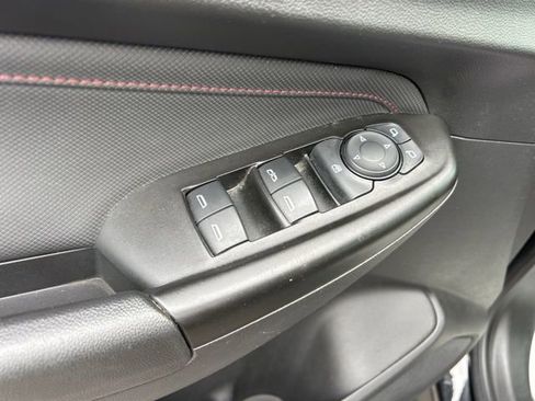 Used 2023 Chevrolet TrailBlazer RS FWD image 13
