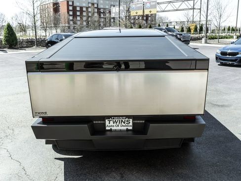 Used 2025 Tesla Cybertruck AWD Crew Cab image 35