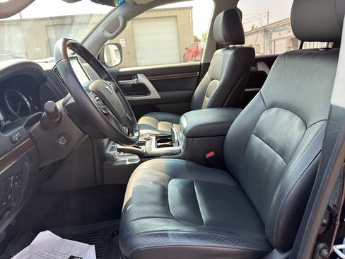 Used 2018 Toyota Land Cruiser AWD/4WD image 2