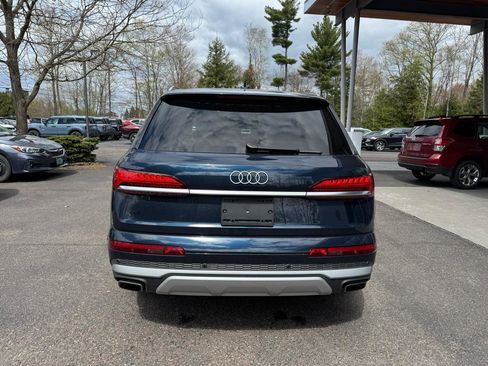 Used 2025 Audi Q7 3.0T Premium w/ Convenience Package AWD/4WD image 4