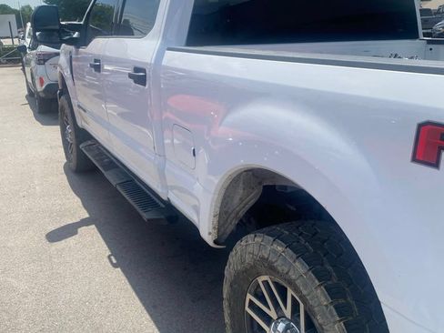 Used 2021 Ford F250 XLT w/ FX4 Off-Road Package AWD/4WD image 4