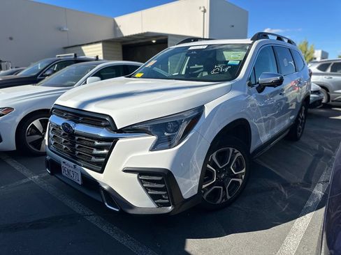 Used 2023 Subaru Ascent Touring AWD/4WD image 2