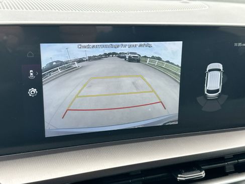 Used 2025 Kia Telluride S FWD image 17