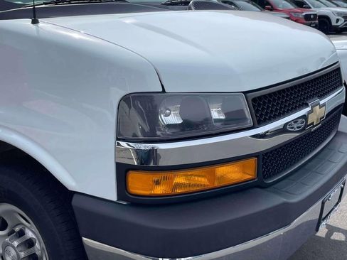 Used 2020 Chevrolet Express 3500 LT w/ LT Preferred Equipment Group image 8