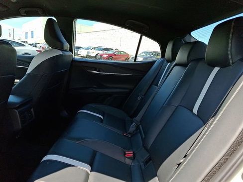 Used 2025 Toyota Camry SE w/ Convenience Package FWD image 10