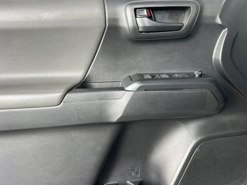 Certified 2022 Toyota Tacoma SR image 13