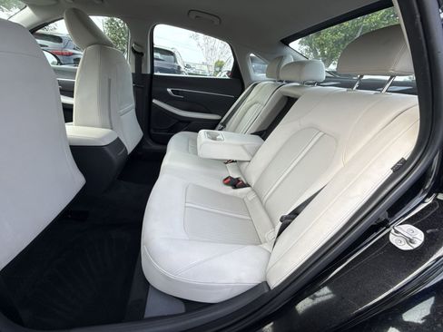 Certified 2025 Hyundai Sonata SEL FWD image 17